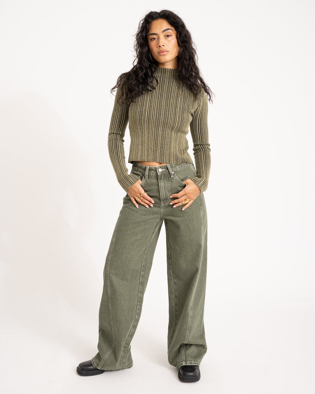 Missy Relaxed Seam Jeans Olive